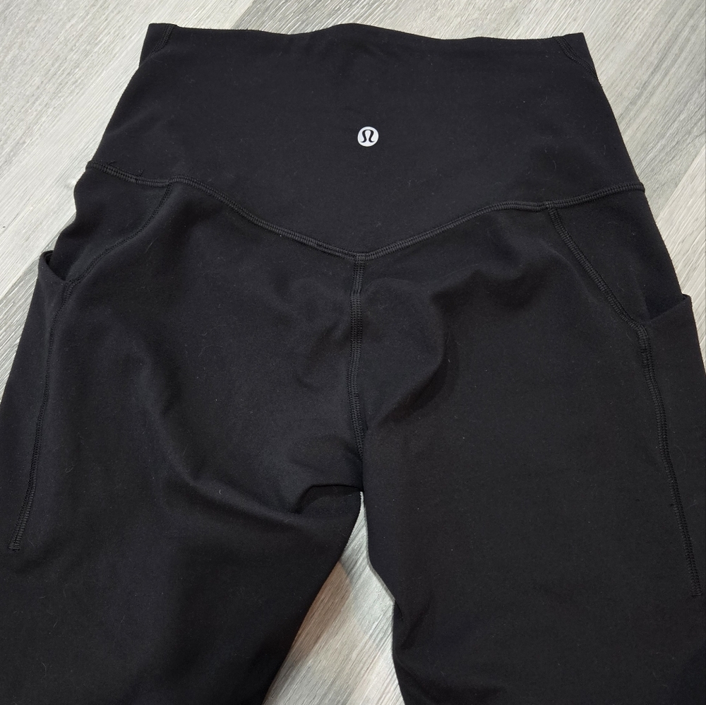Lululemon Align Tighs With Pockets 25"sz6